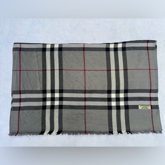 Sold! ❗️❗️BURBERRY LONDON 100%CASHNERE - Picture 6 of 6